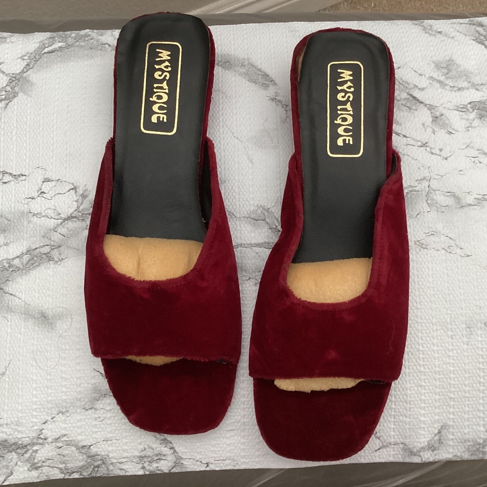 Mystique Shoes size 9